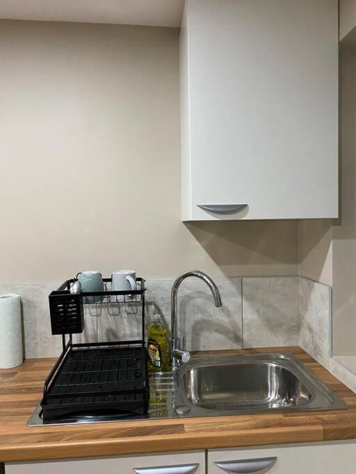 A Spacious Double Bed Studio Stoke-on-Trent Exterior foto